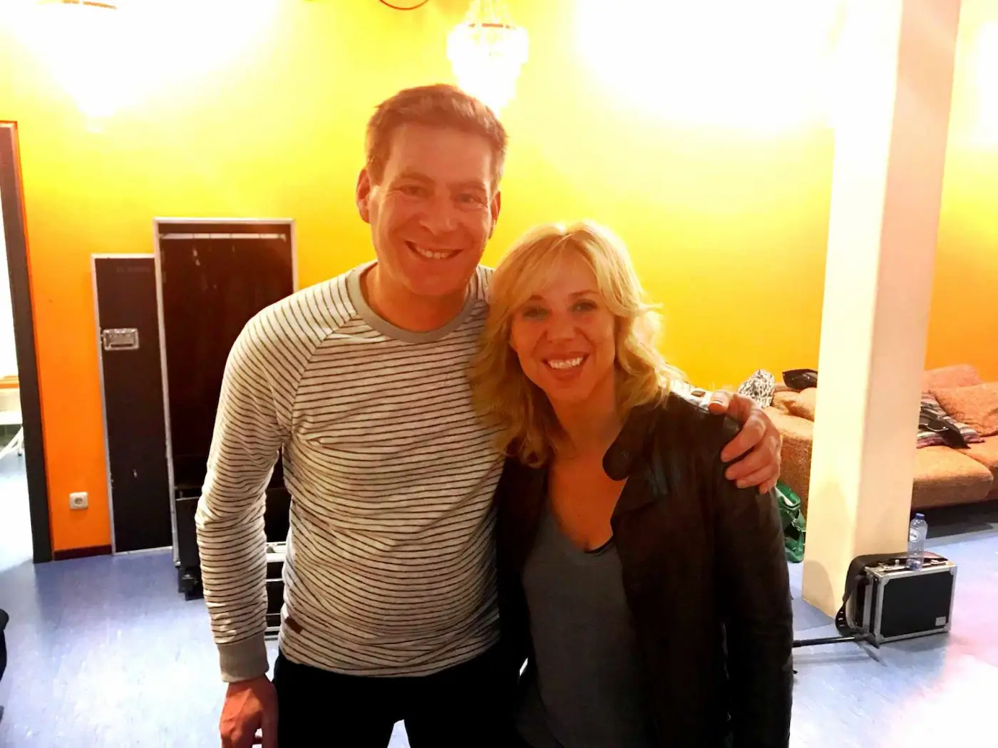 Cees met Claudia de Breij.