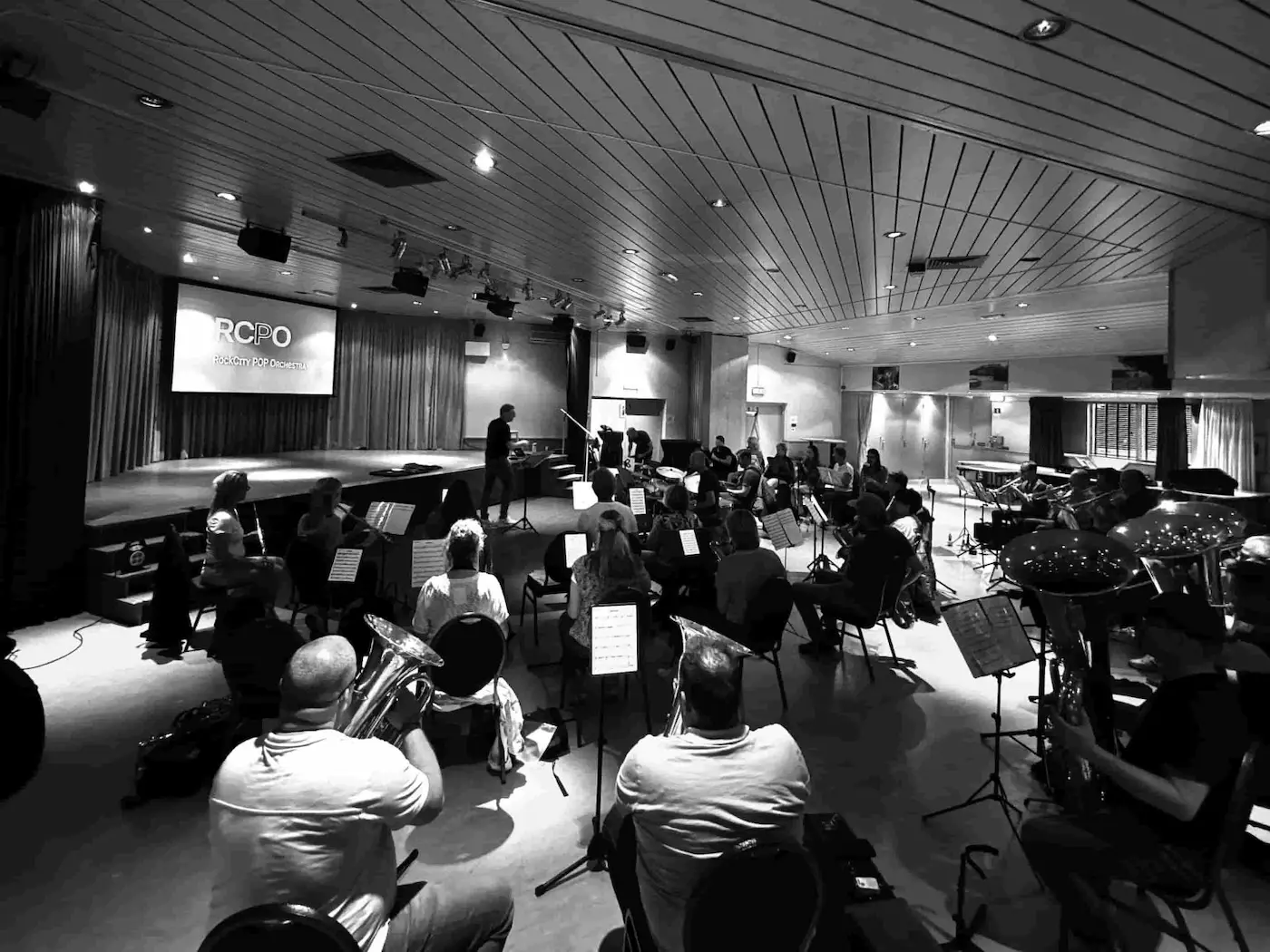 RockCity POP Orchestra tijdens eerste repetitie.
